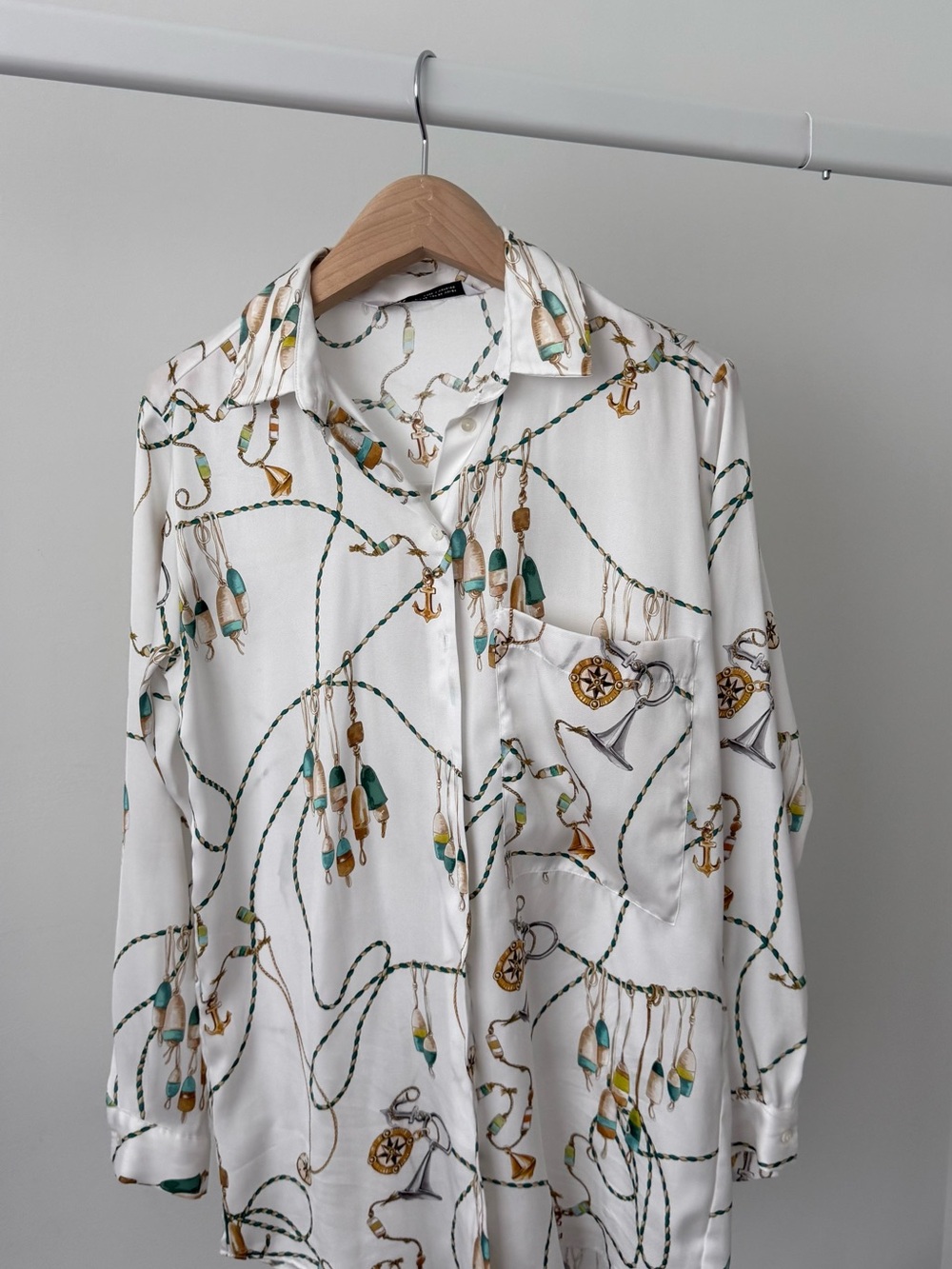 Zara White Button-Up Shirt with Teal and Gold Nautical Print